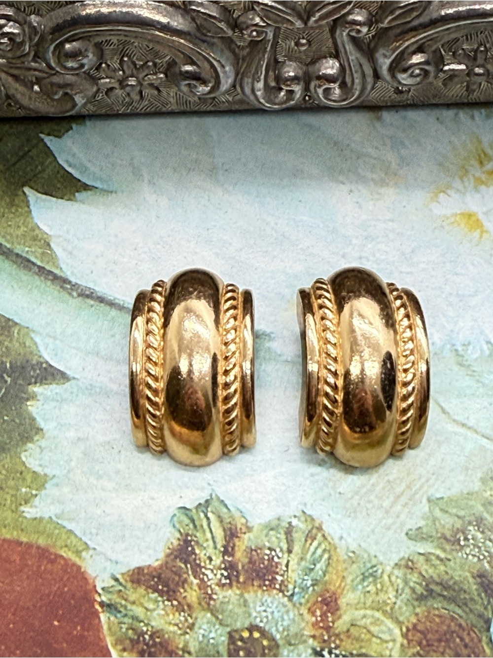 Vintage DIOR Gold Rope Border Earrings